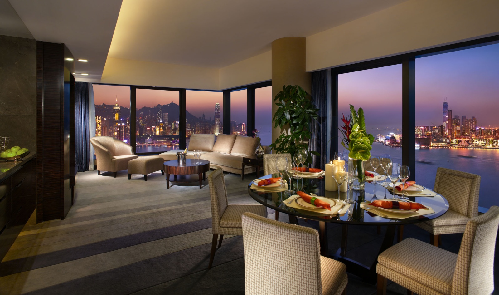 hotels with harbour view hong kong